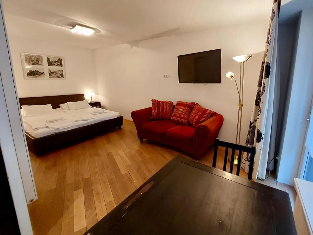 La Scala Apartments Viena 0*,