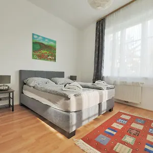  Kwatera prywatna Schoen Wohnen Naehe Schoenbrunn