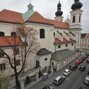 Schloessel 26/18 Viena